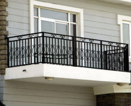 武漢鐵藝陽臺護欄